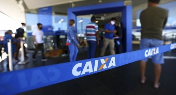 Caixa paga auxílio emergencial para nascidos em abril